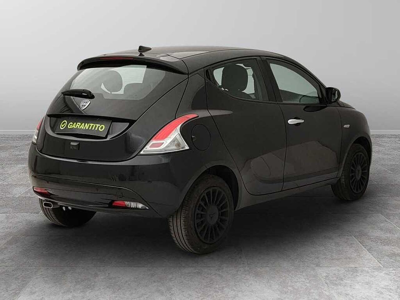 Lancia Lancia Ypsilon usata 24