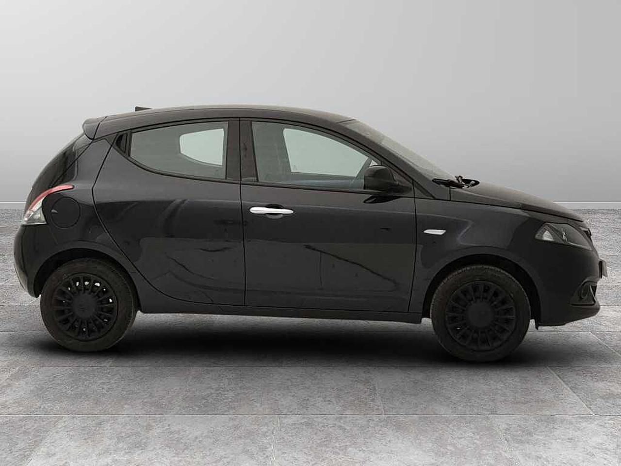 Lancia Lancia Ypsilon usata 25