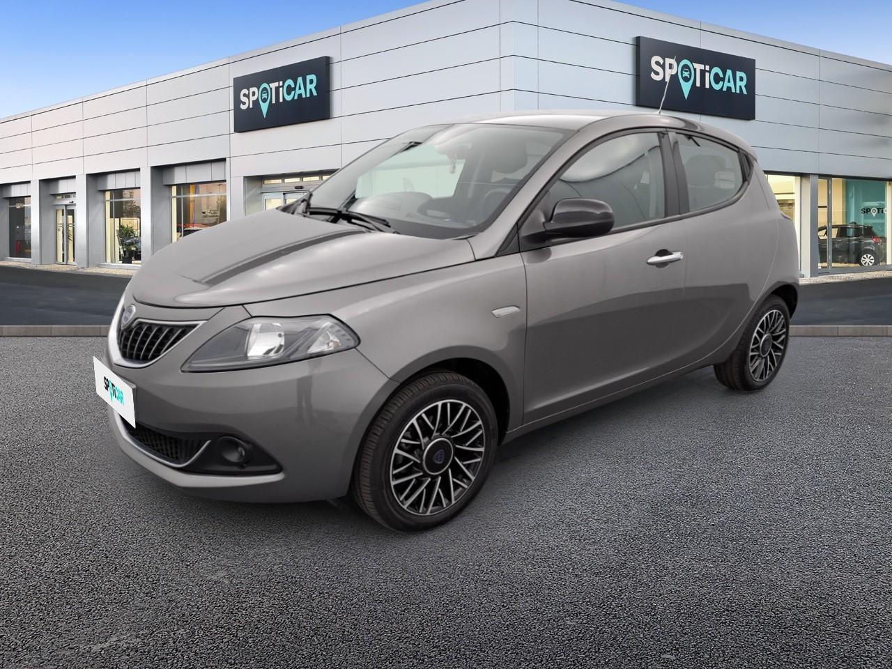 lancia ypsilon ypsilon 1.0 firefly 70cv hybrid platino usata