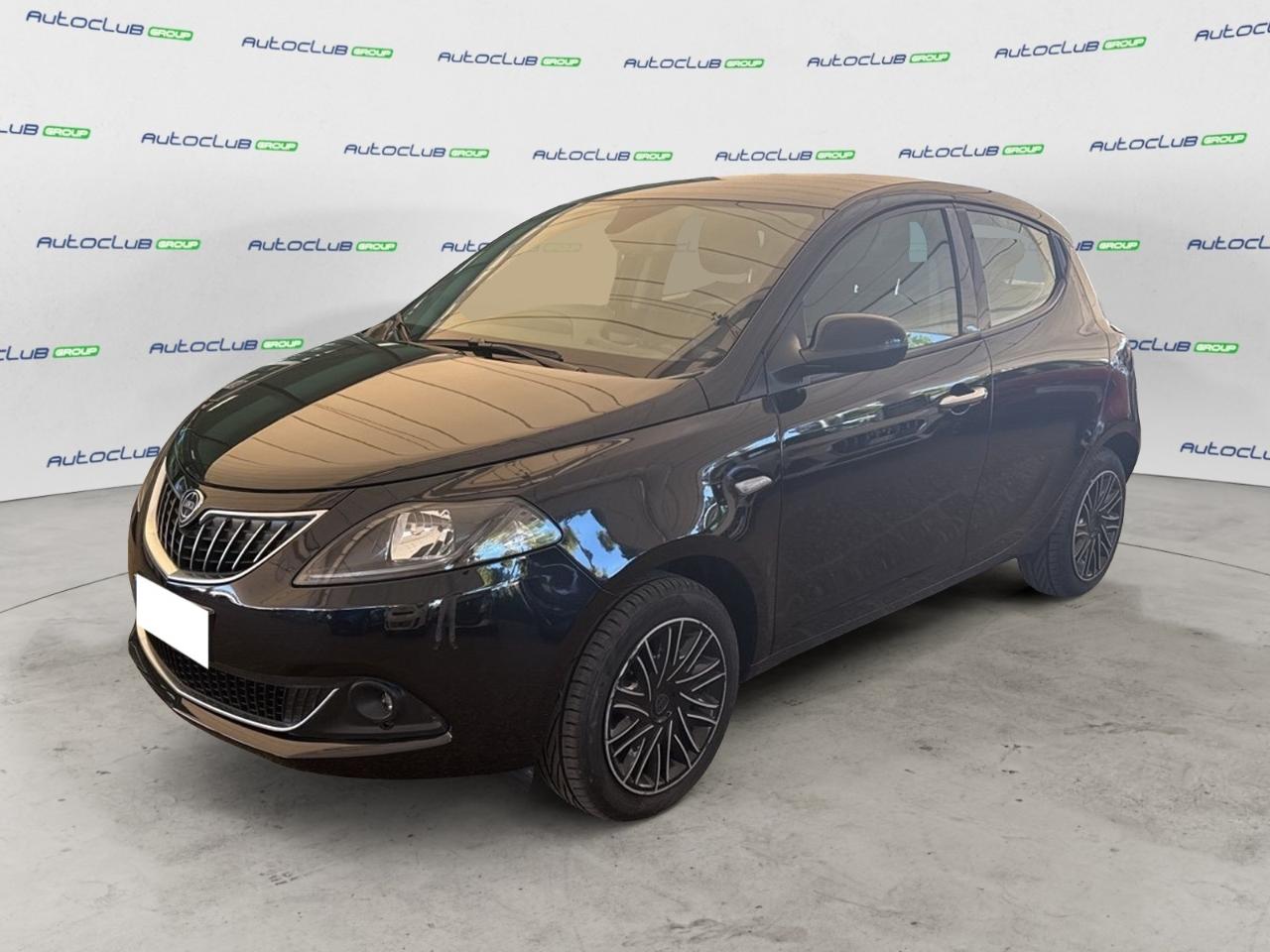 lancia ypsilon ypsilon iii 2021 1.0 firefly hybrid gold s and s 70cv 5p.t usata