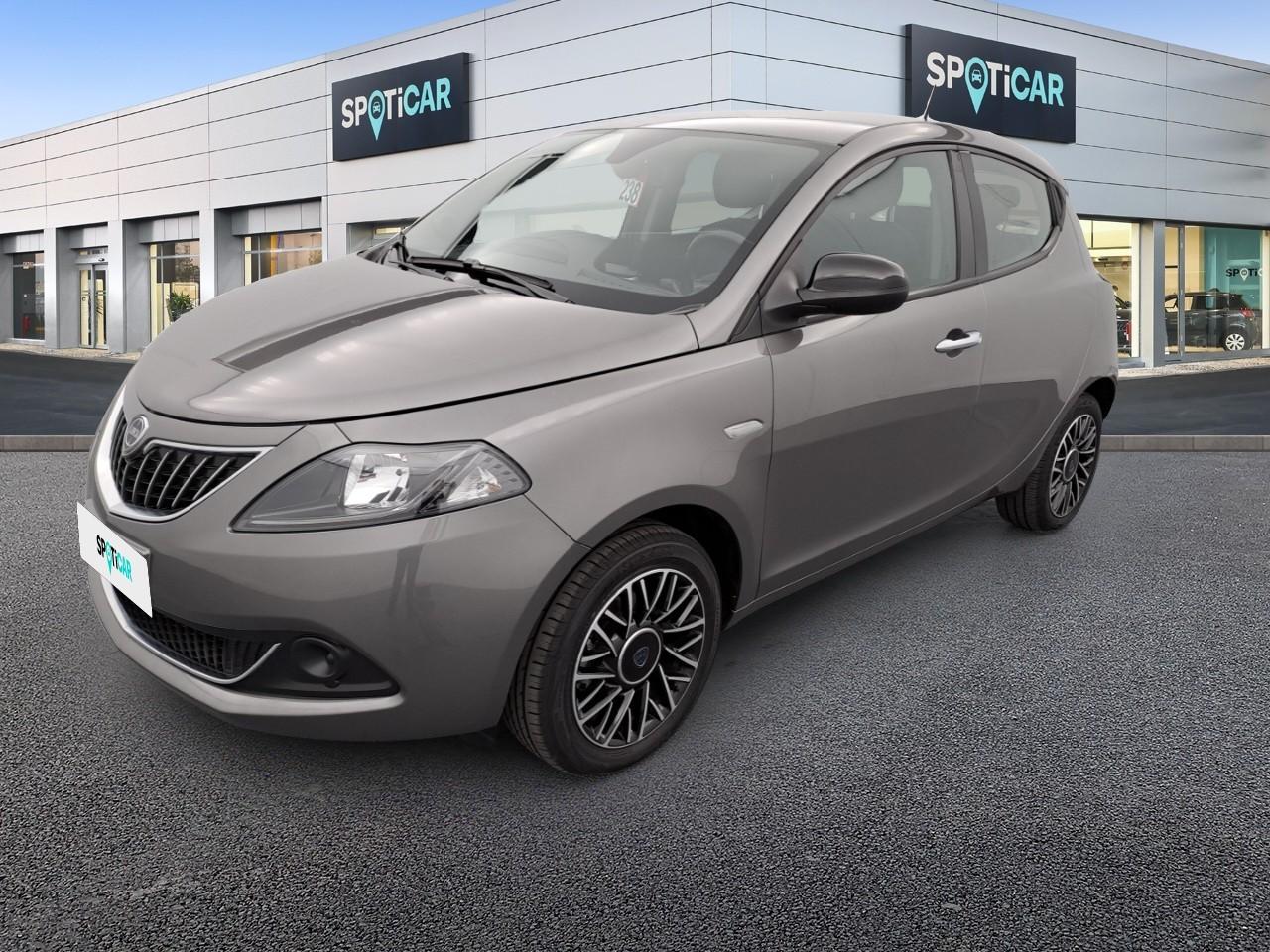 lancia ypsilon ypsilon 1.0 firefly 70cv hybrid platino usata