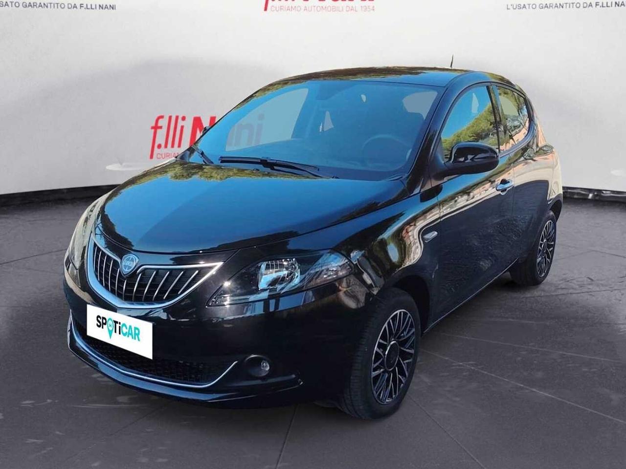 lancia ypsilon ypsilon 1.0 firefly 5 porte ss hybrid platino usata
