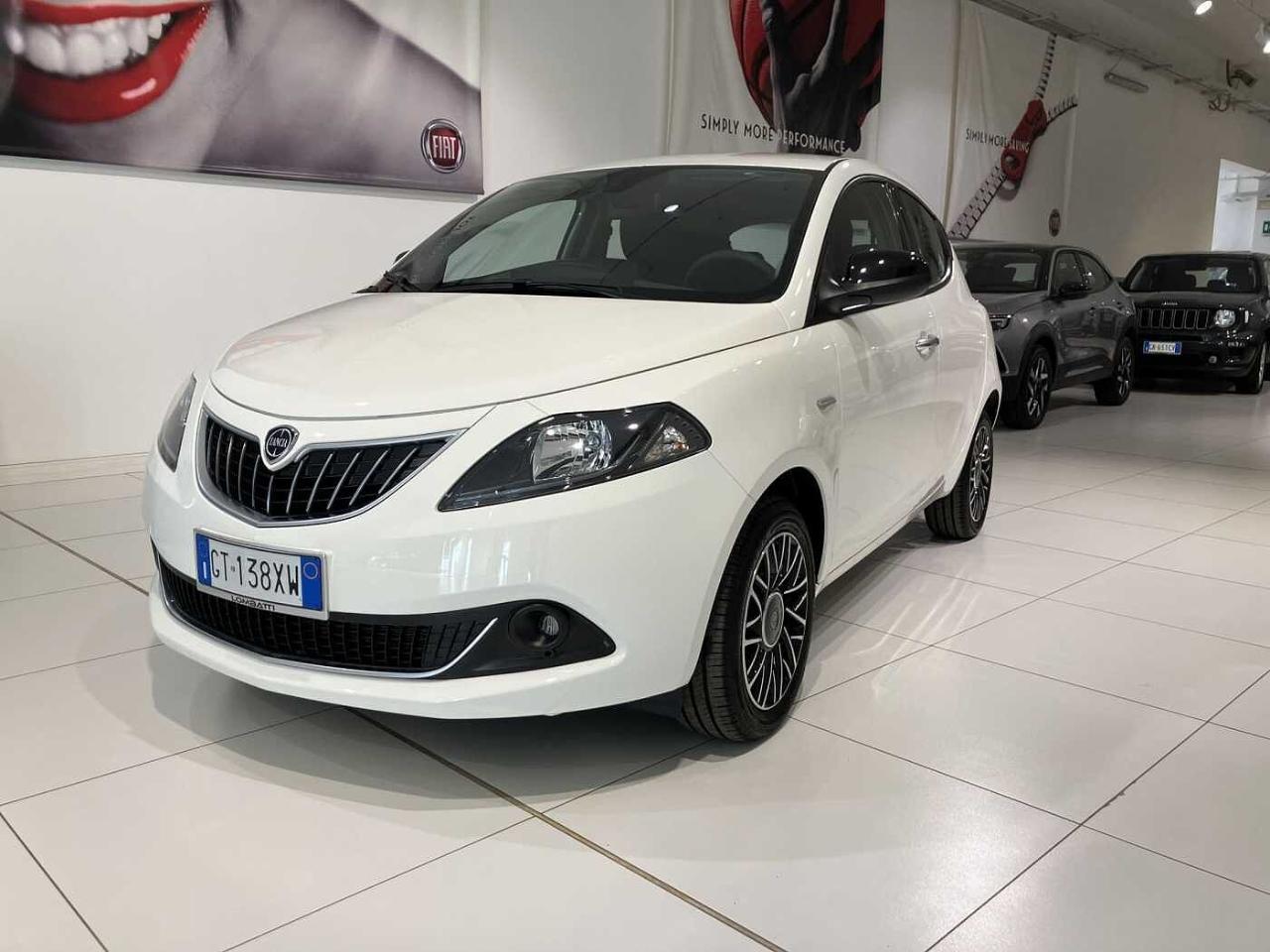 lancia ypsilon ypsilon 1.0 firefly 5 porte ss hybrid platino usata