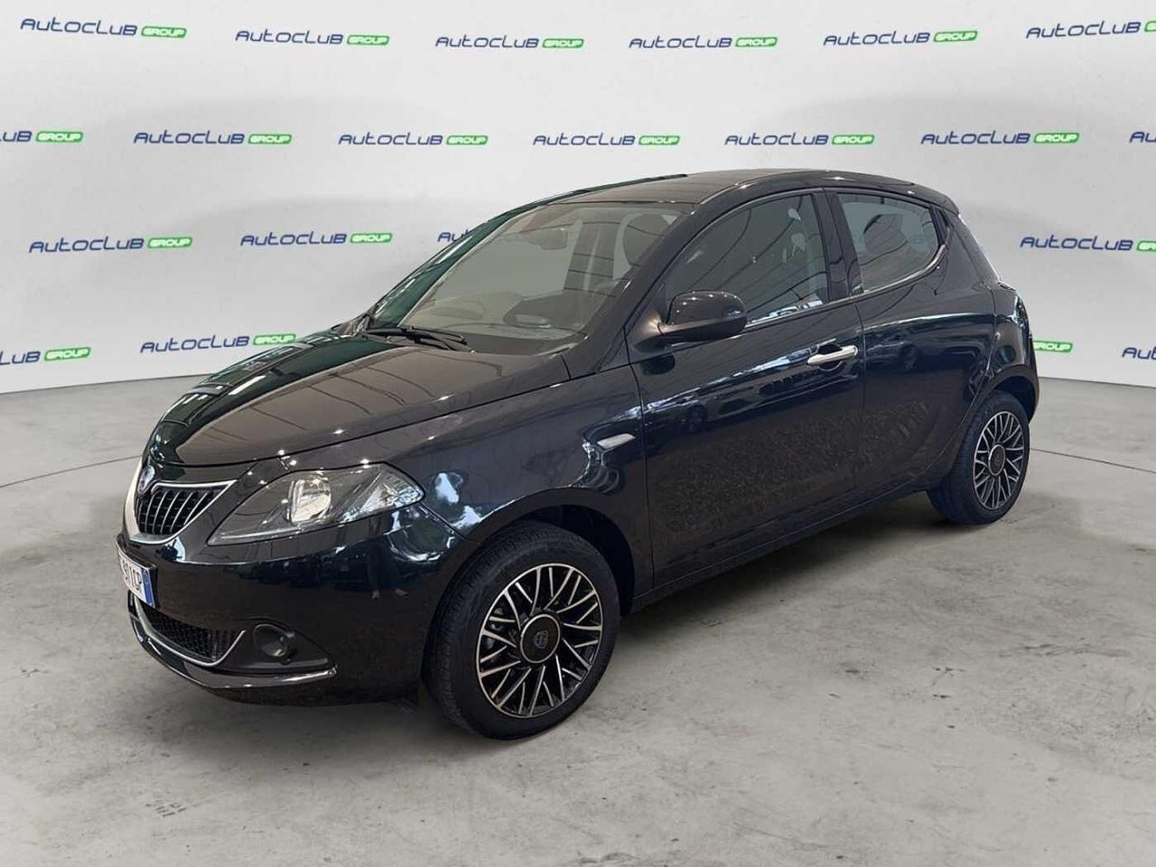 Lancia Lancia Ypsilon YPSILON 1.0 firefly hybrid Platino s&s 70cv
