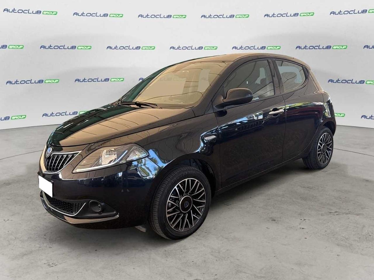 Lancia Lancia Ypsilon YPSILON 1.0 firefly hybrid Platino s&s 70cv