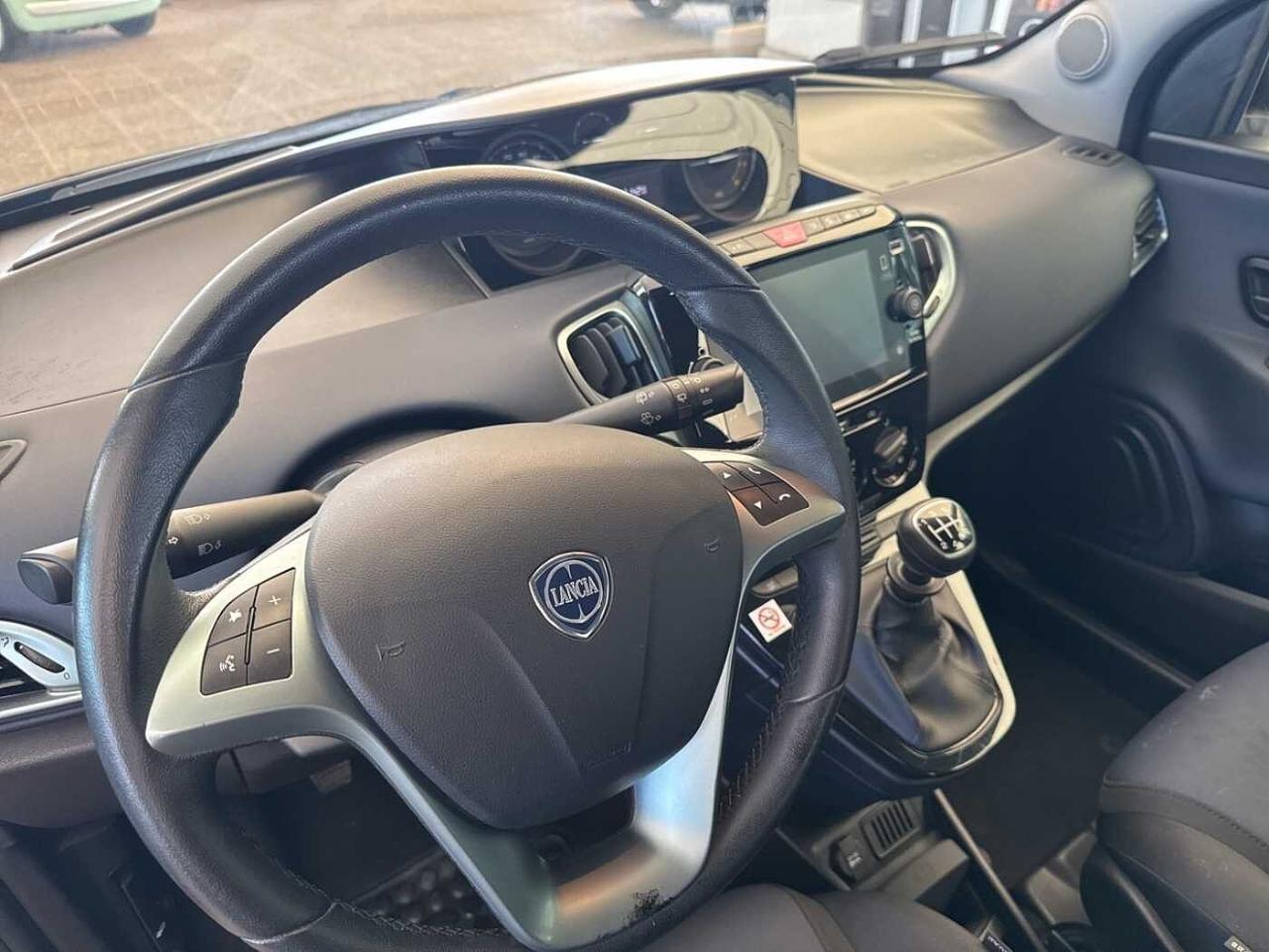 Lancia Lancia Ypsilon usata 13