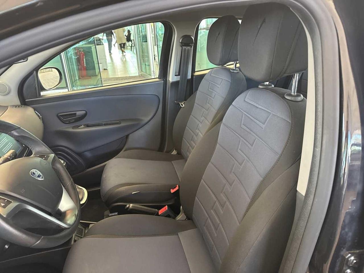 Lancia Lancia Ypsilon usata 16