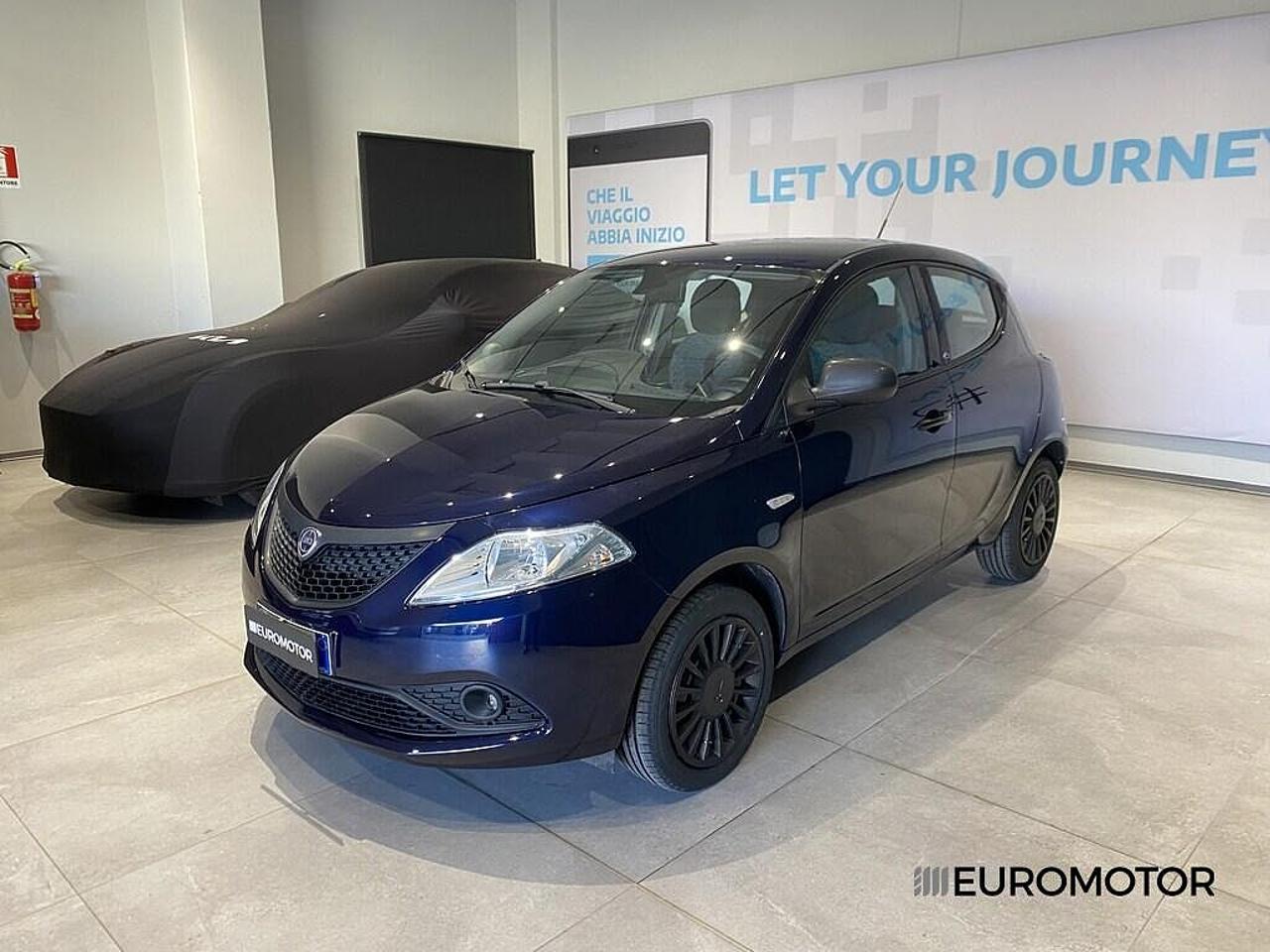 lancia ypsilon ypsilon 1.2 elefantino blu ecochic gpl 69cv my19 usata