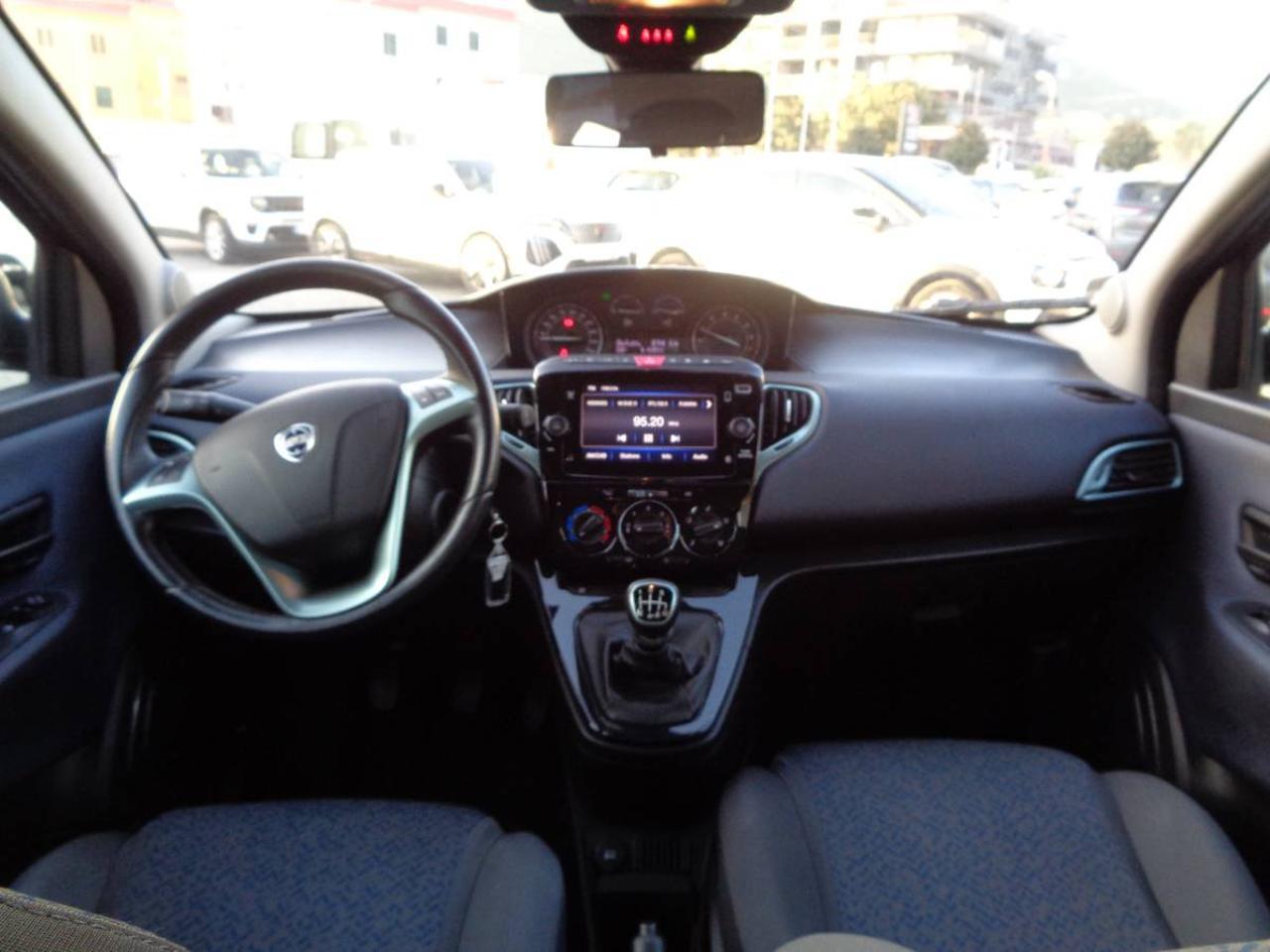 Lancia Lancia Ypsilon usata 16