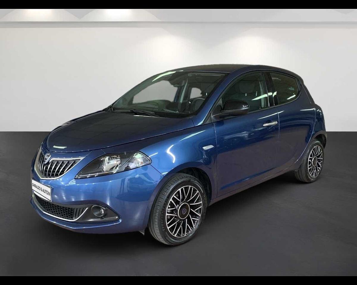 lancia ypsilon ypsilon 1.0 firefly hybrid platino ss 70cv usata