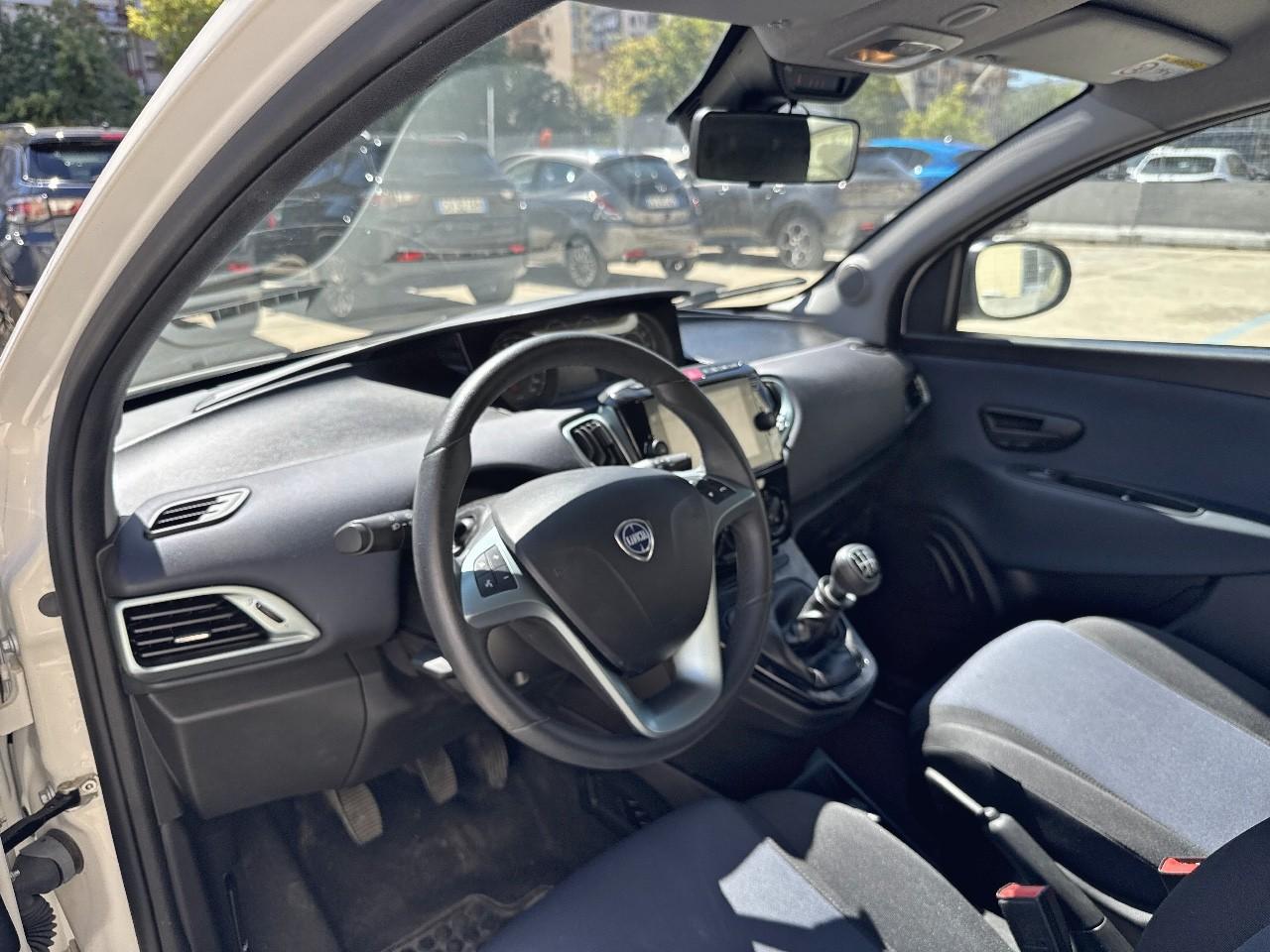 Lancia Lancia Ypsilon usata 18