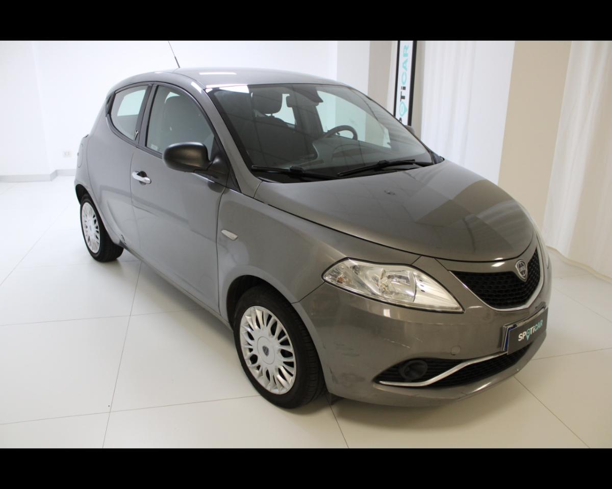 Lancia Lancia Ypsilon YPSILON 3ª serie 1.2 69 CV 5 porte Silver