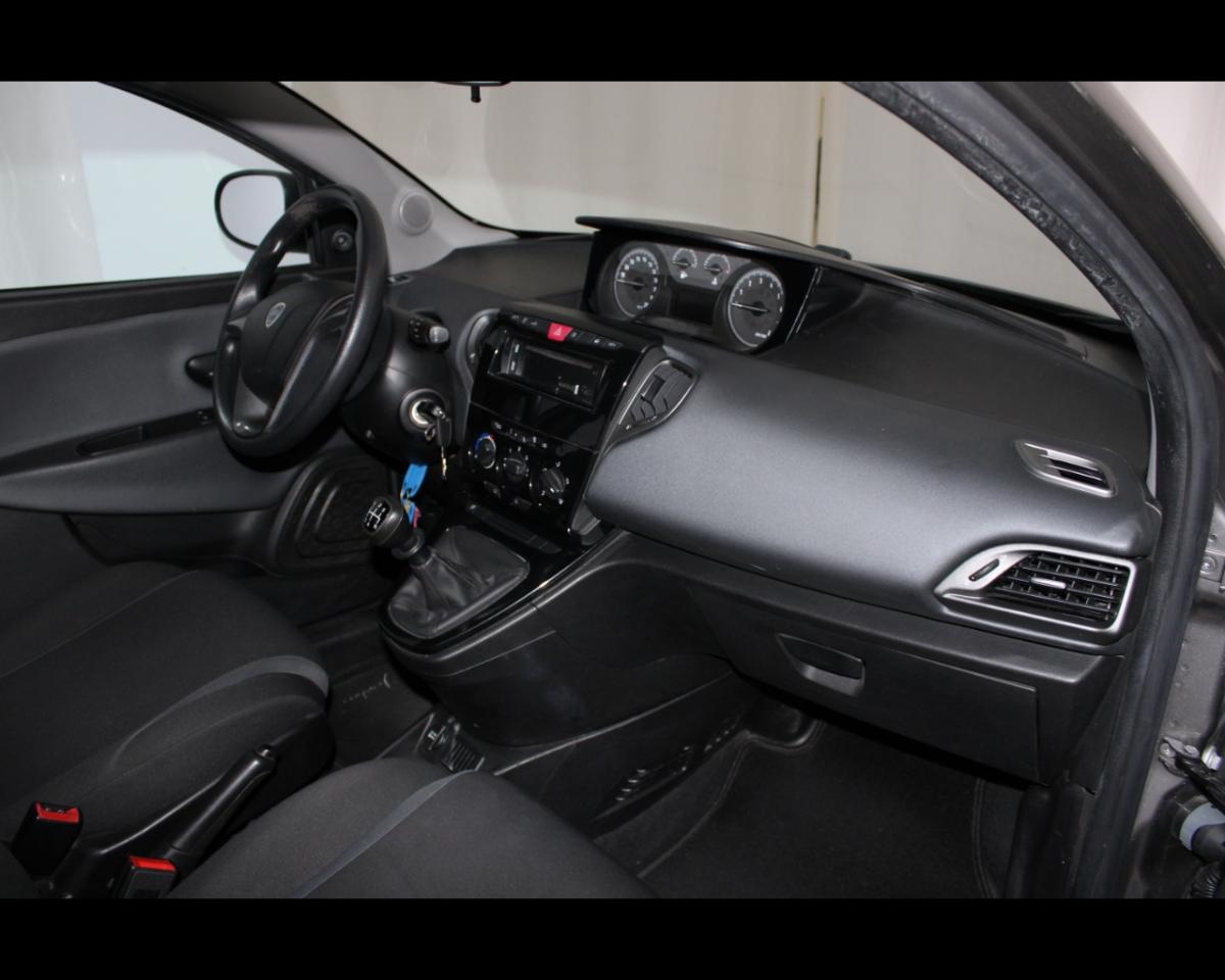 Lancia Lancia Ypsilon usata 19