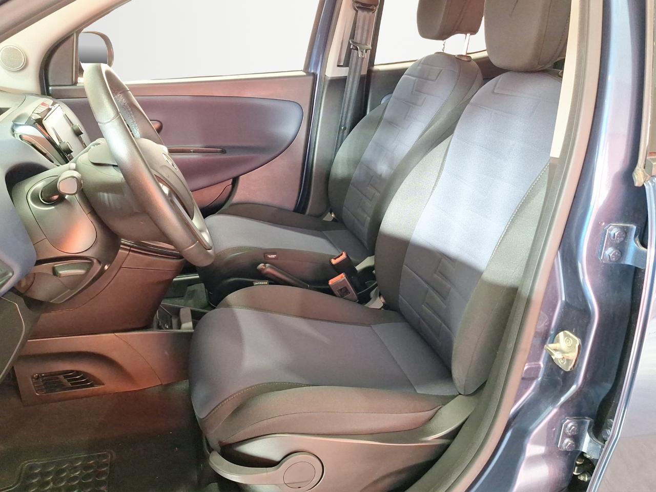 Lancia Lancia Ypsilon usata 24