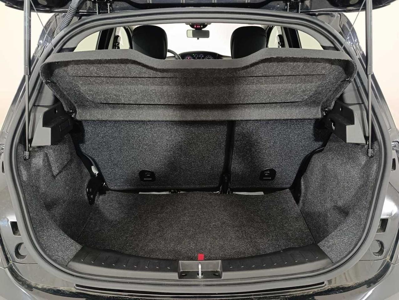 Lancia Lancia Ypsilon usata, con Isofix