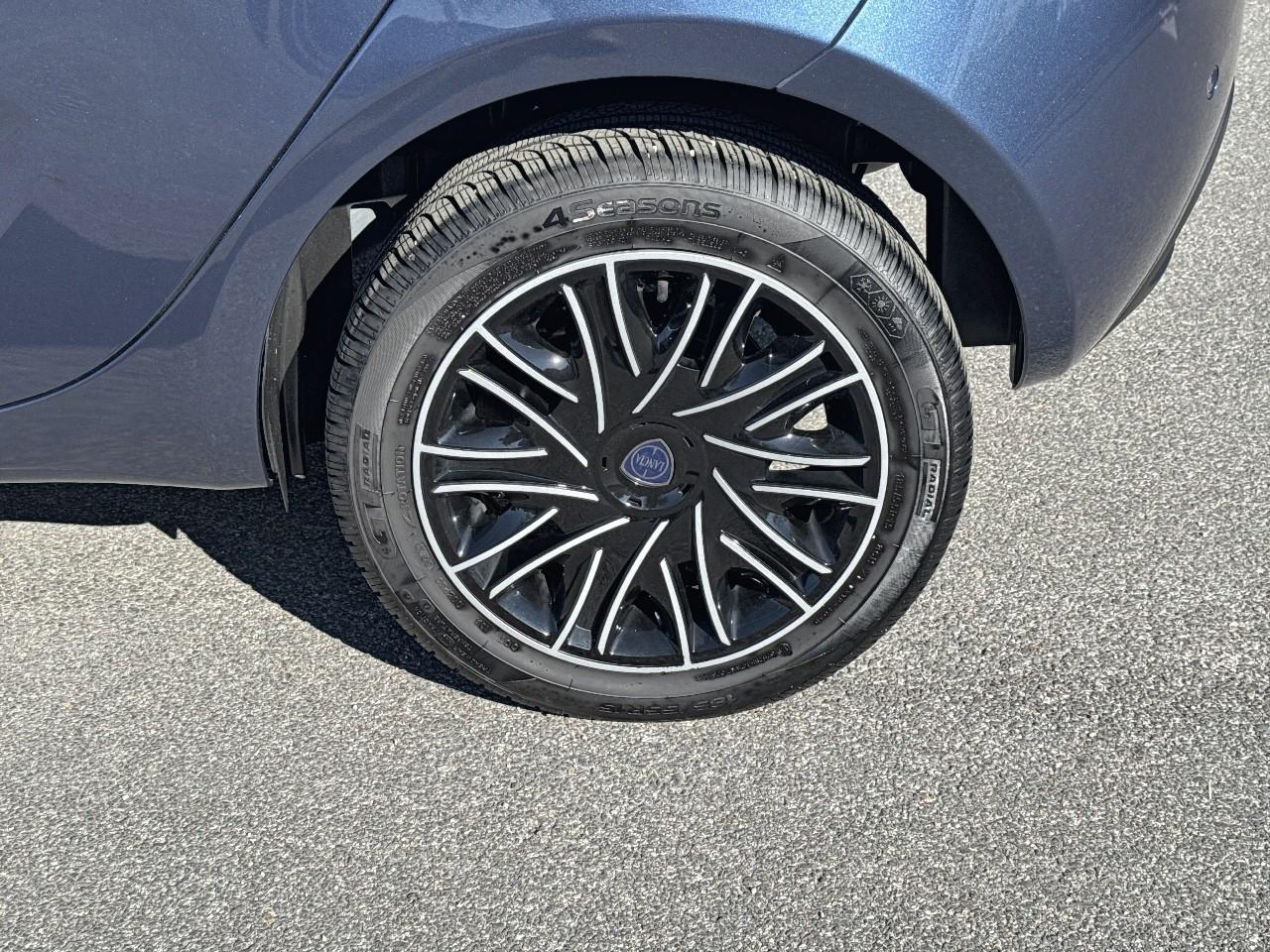 Lancia Lancia Ypsilon usata, con Caricabatterie di bordo da 22 kW