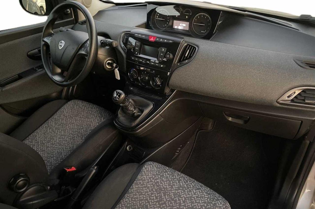 Lancia Lancia Ypsilon usata, con Isofix