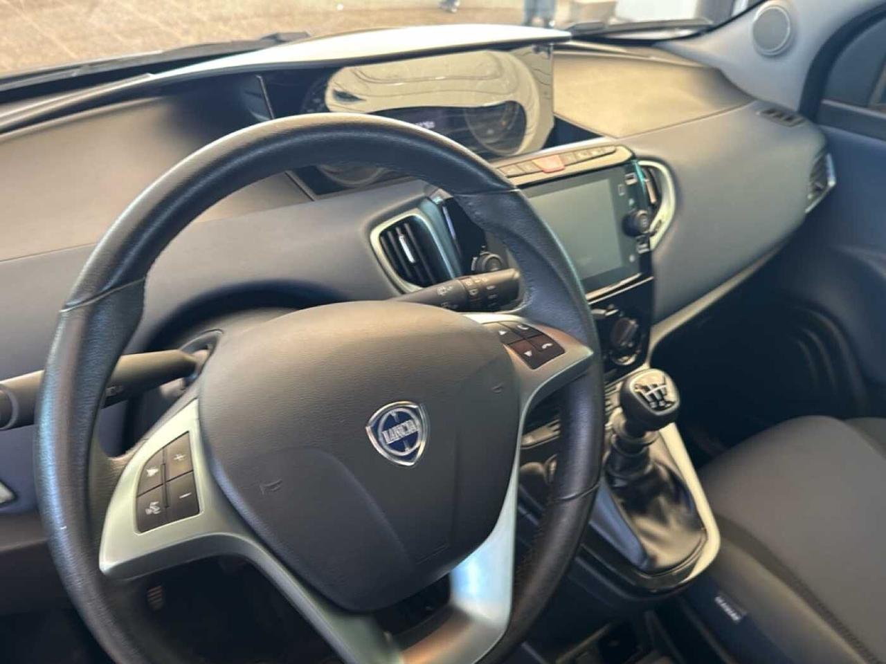 Lancia Lancia Ypsilon usata 23