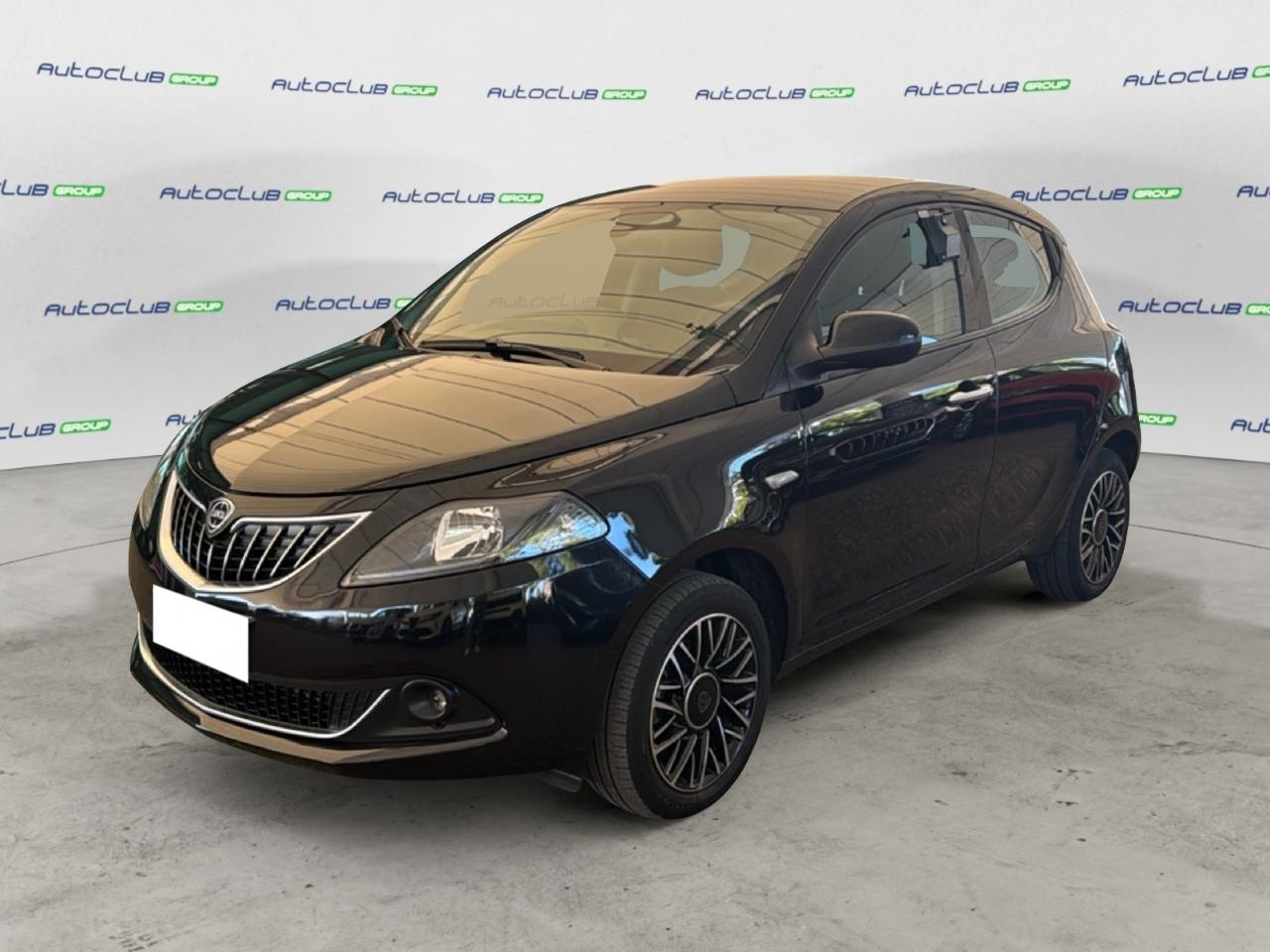lancia ypsilon ypsilon iii 2021 1.0 firefly hybrid platino s and s 70cv usata