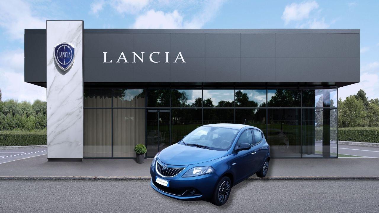 lancia ypsilon ypsilon 3� serie 1.0 firefly 5 porte s and s hybrid platin usata
