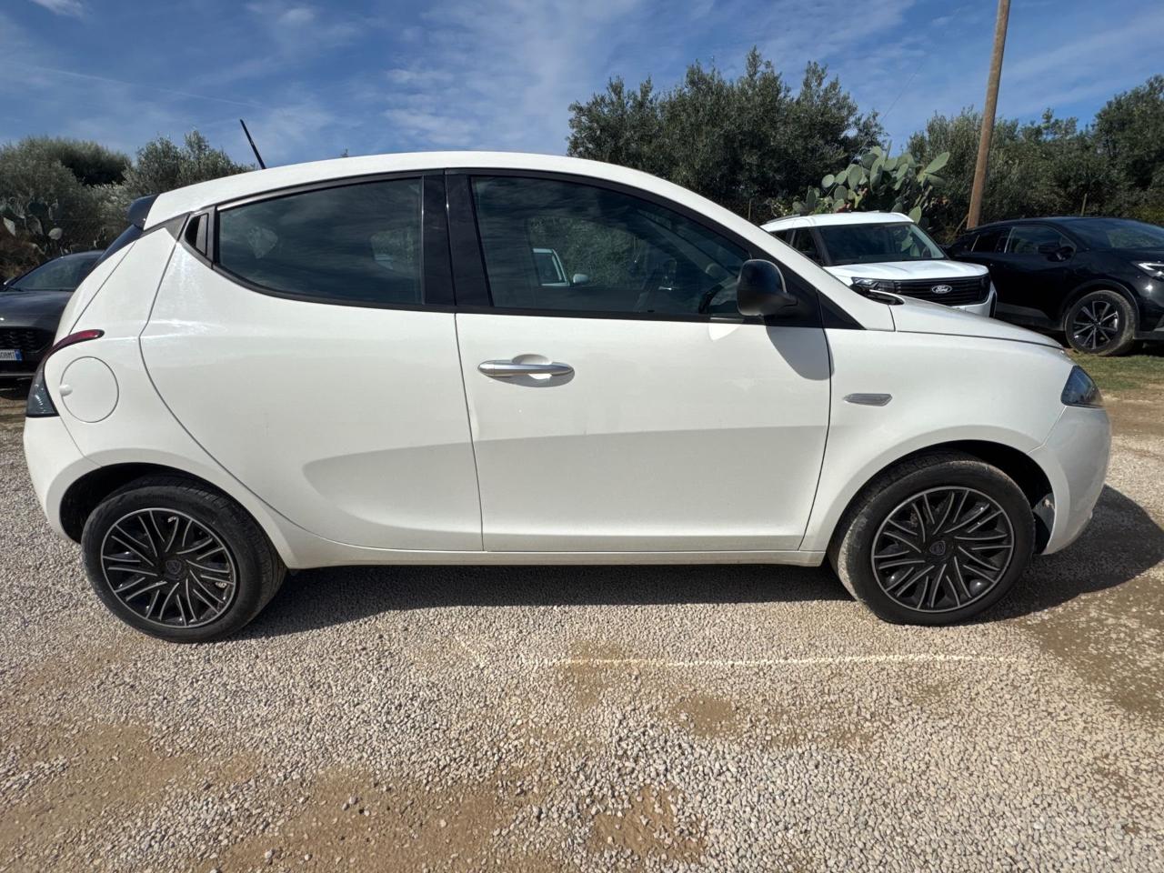 Lancia Lancia Ypsilon usata 2