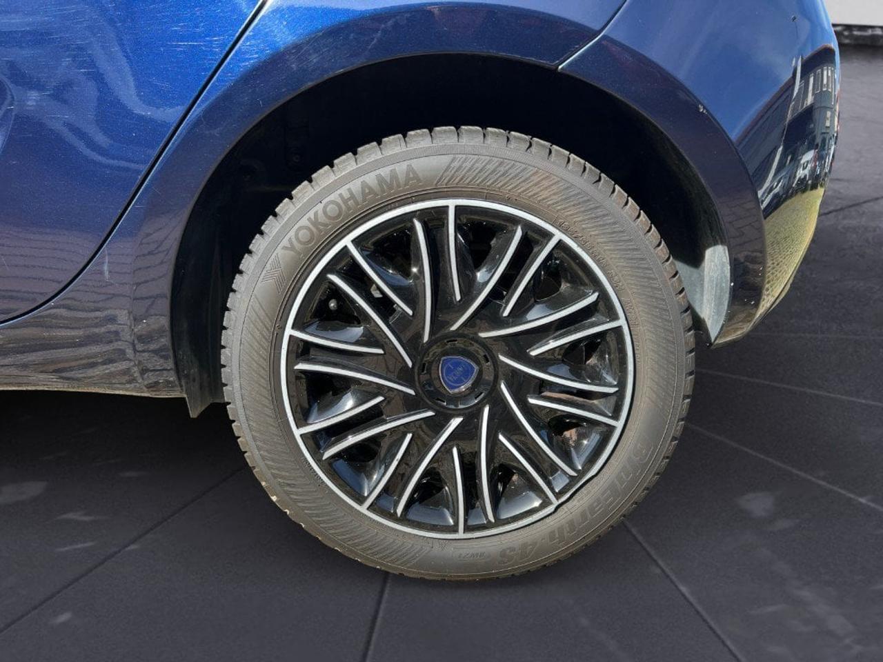 Lancia Lancia Ypsilon usata 12