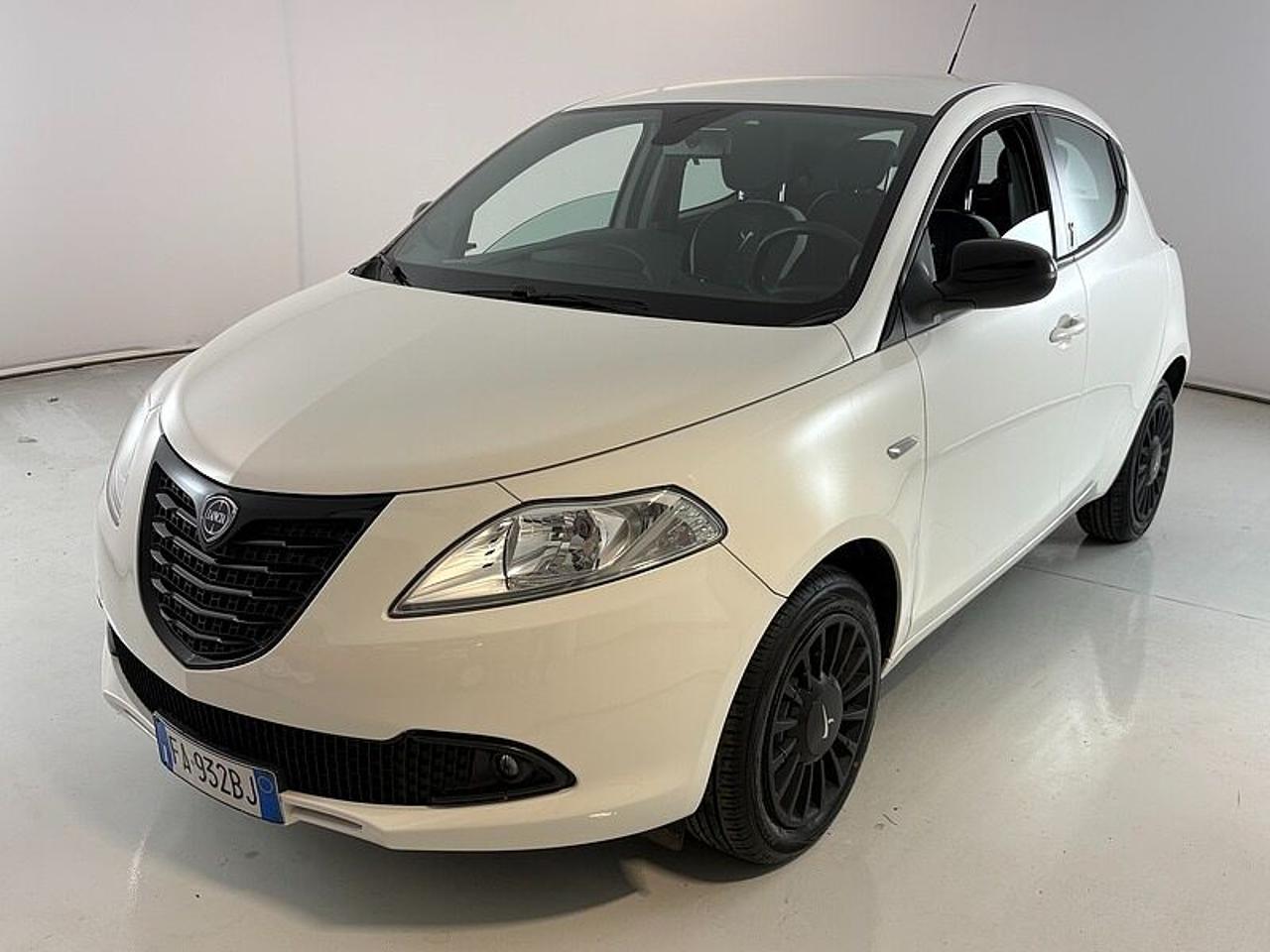 Lancia Lancia Ypsilon YPSILON 1.2 8v Elefantino ecochic Gpl 69cv my14