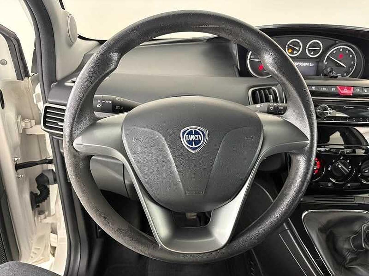 Lancia Lancia Ypsilon usata 1