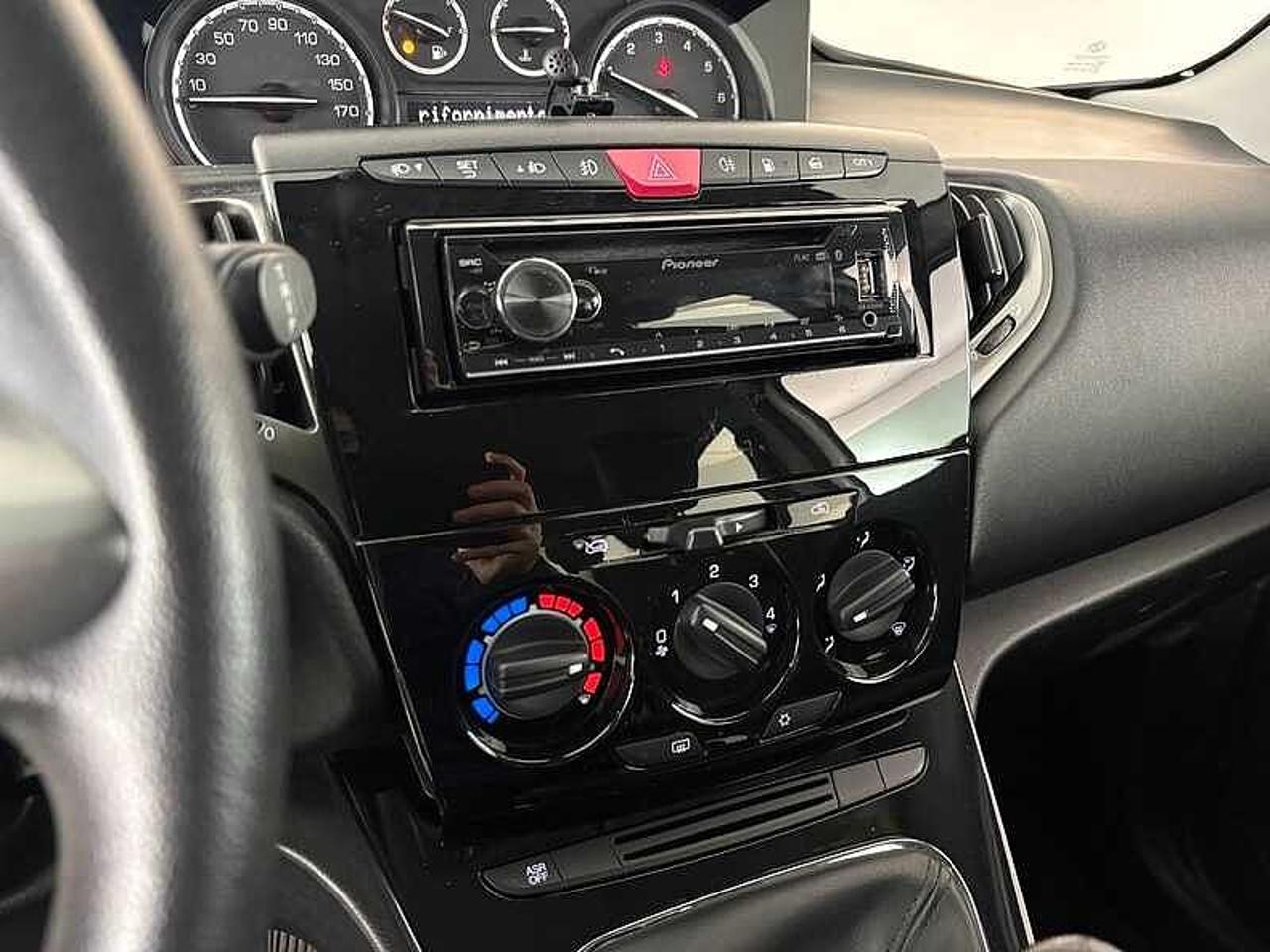 Lancia Lancia Ypsilon usata 3