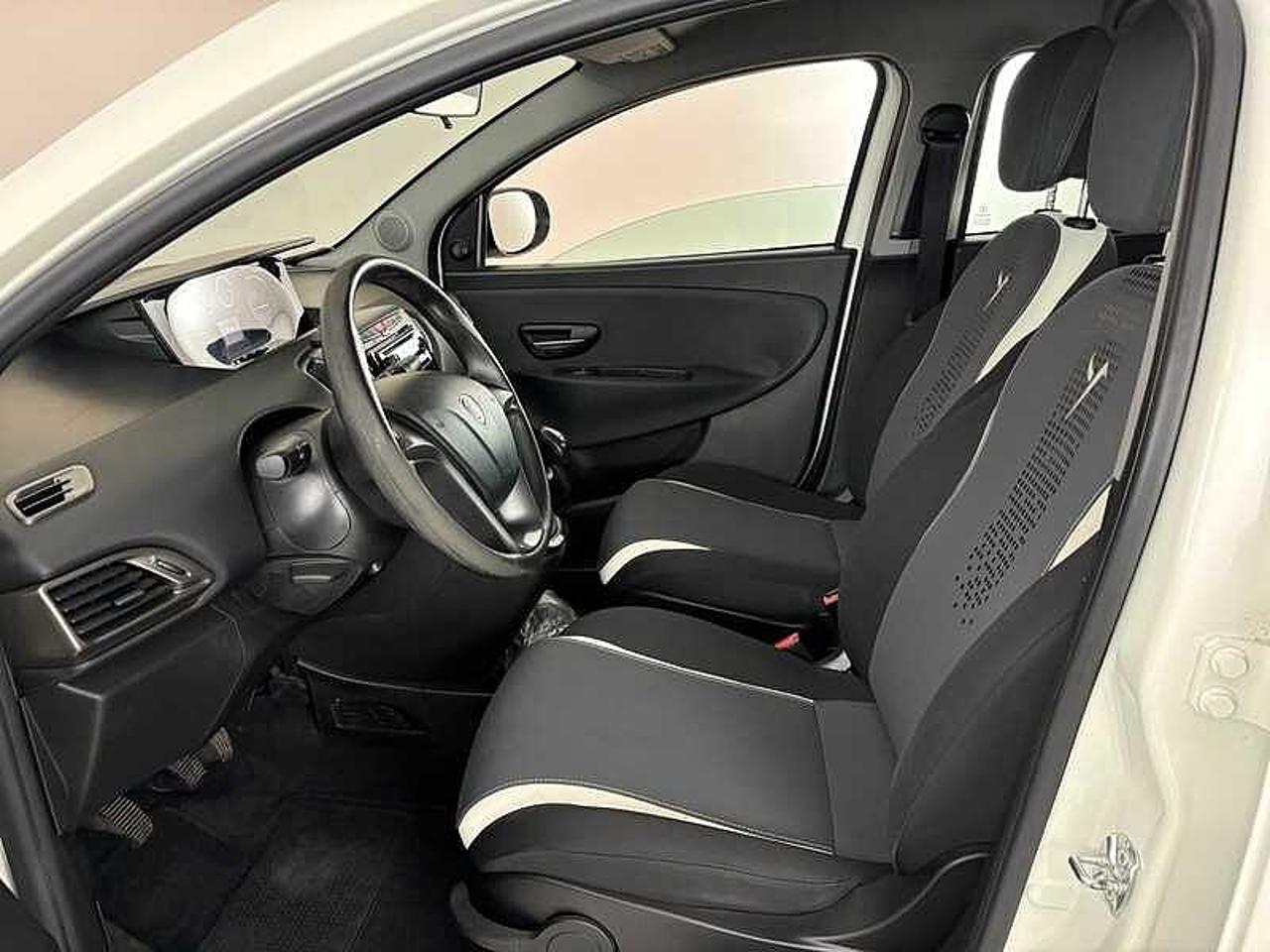 Lancia Lancia Ypsilon usata 15