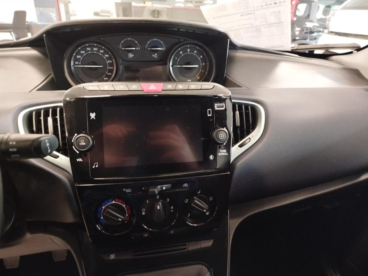 Lancia Lancia Ypsilon usata 10