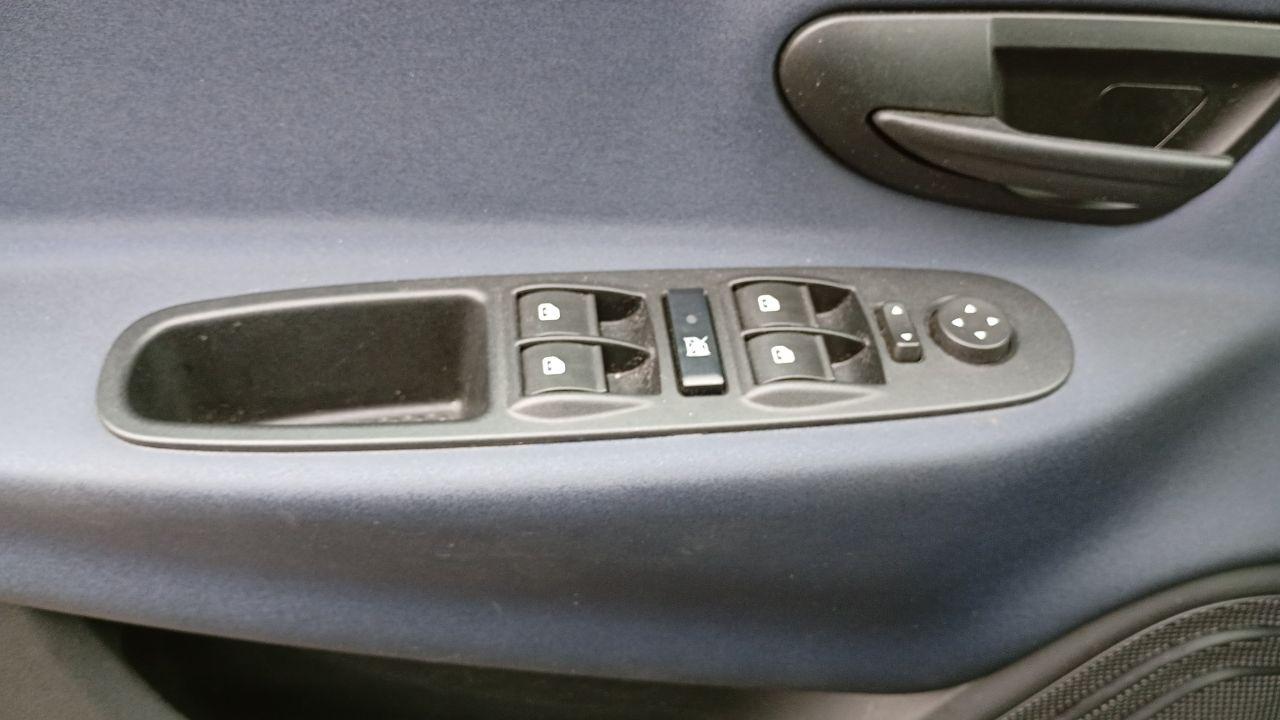 Lancia Lancia Ypsilon usata 13