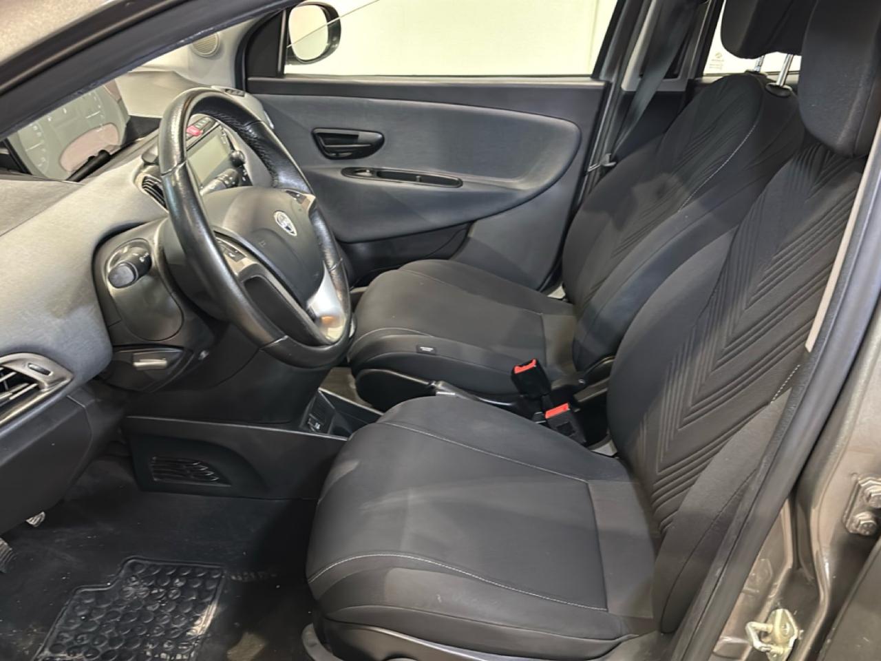 Lancia Lancia Ypsilon usata 19