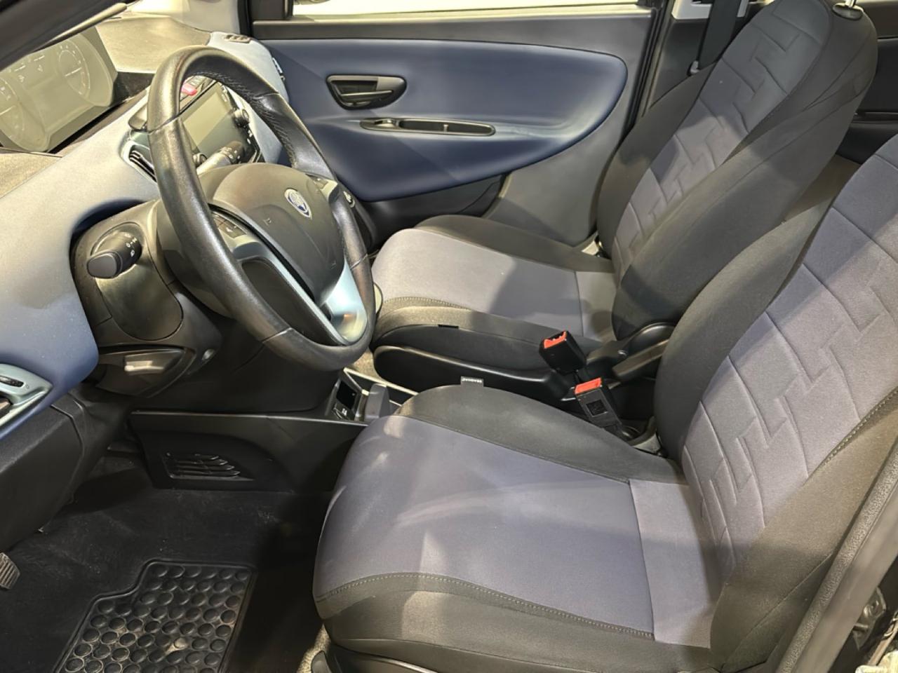 Lancia Lancia Ypsilon usata 19