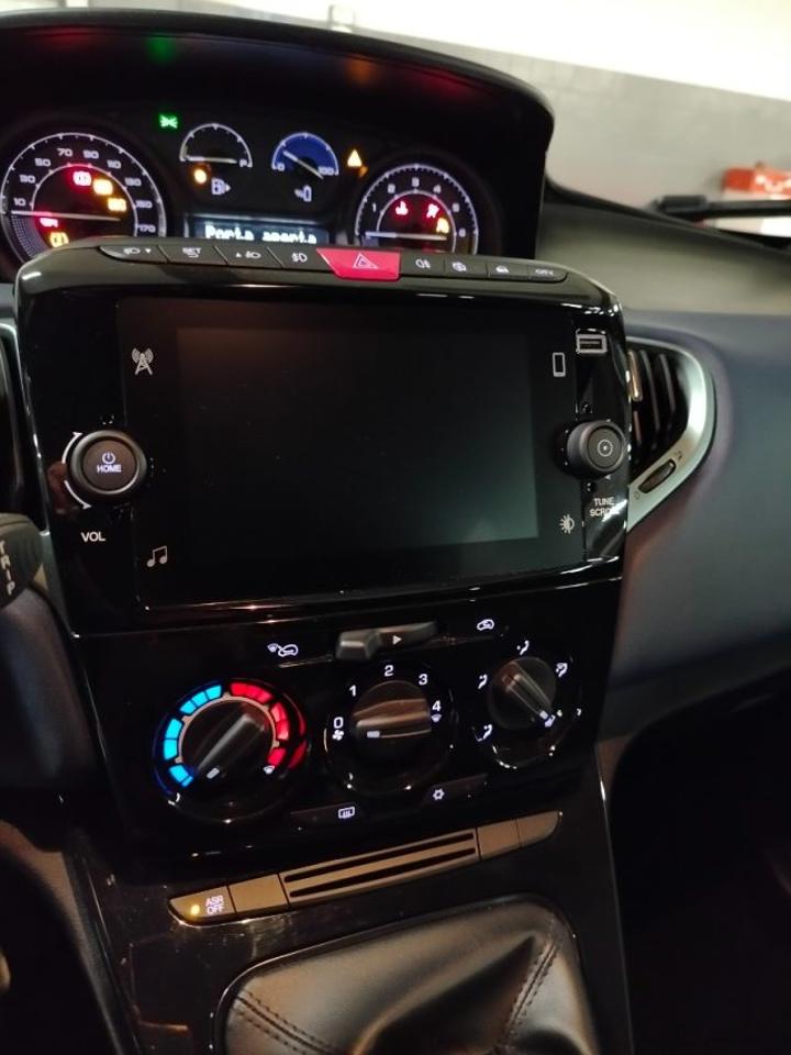 Lancia Lancia Ypsilon usata 15