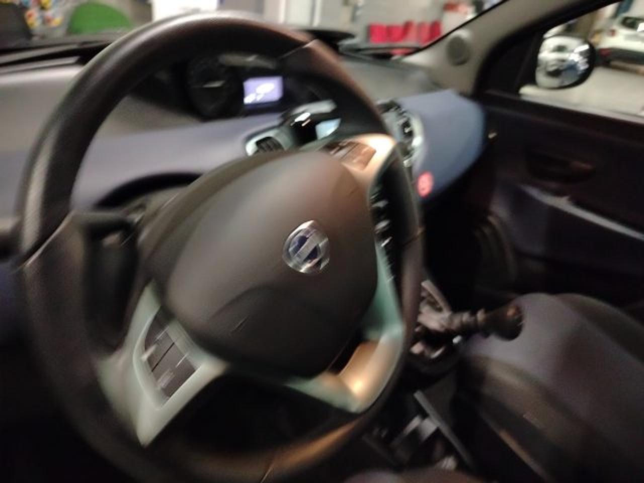 Lancia Lancia Ypsilon usata 12