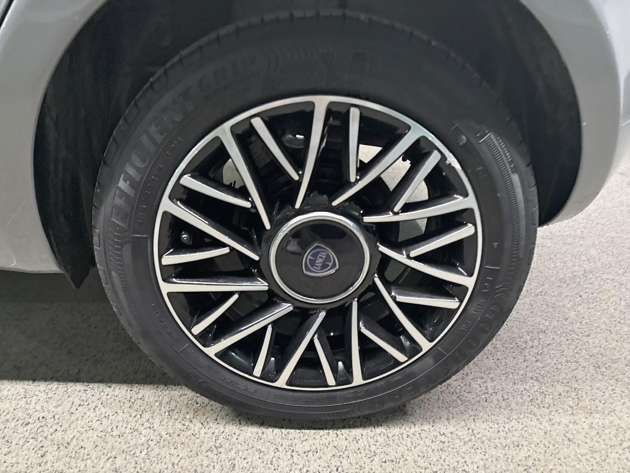 Lancia Lancia Ypsilon usata, con Isofix