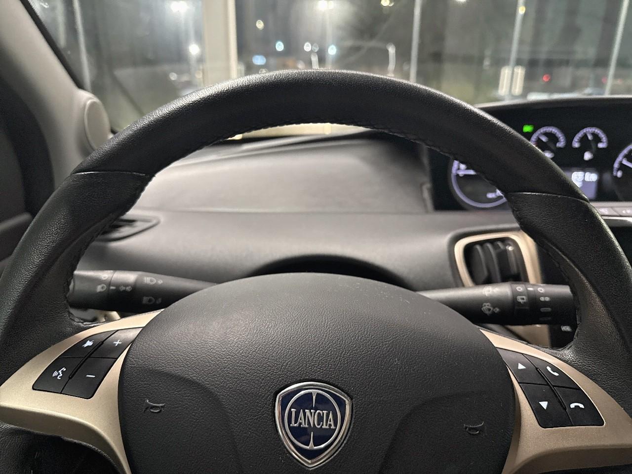 Lancia Lancia Ypsilon usata 8