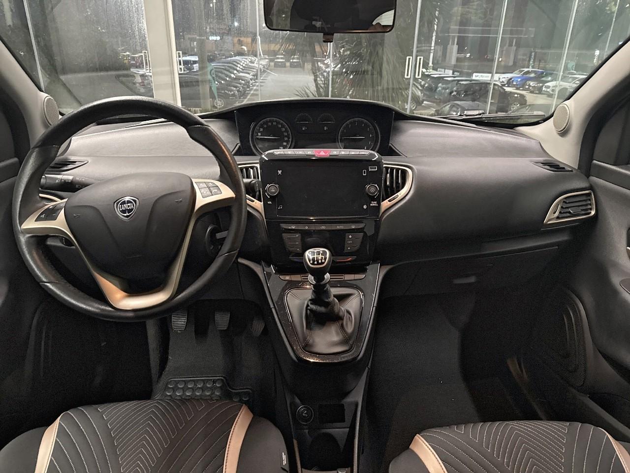 Lancia Lancia Ypsilon usata 18