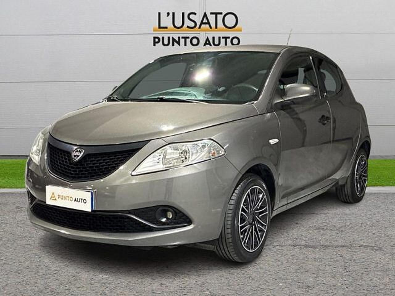 lancia ypsilon ypsilon 1.2 69 cv 5 porte gpl ecochic elefantino blu usata