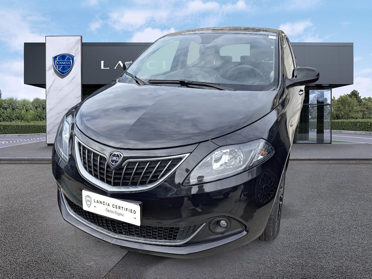 lancia ypsilon ypsilon 1.0 firefly 70cv hybrid platino usata
