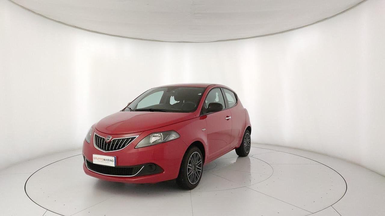 lancia ypsilon ypsilon 1.0 firefly 5 porte ss hybrid gold usata
