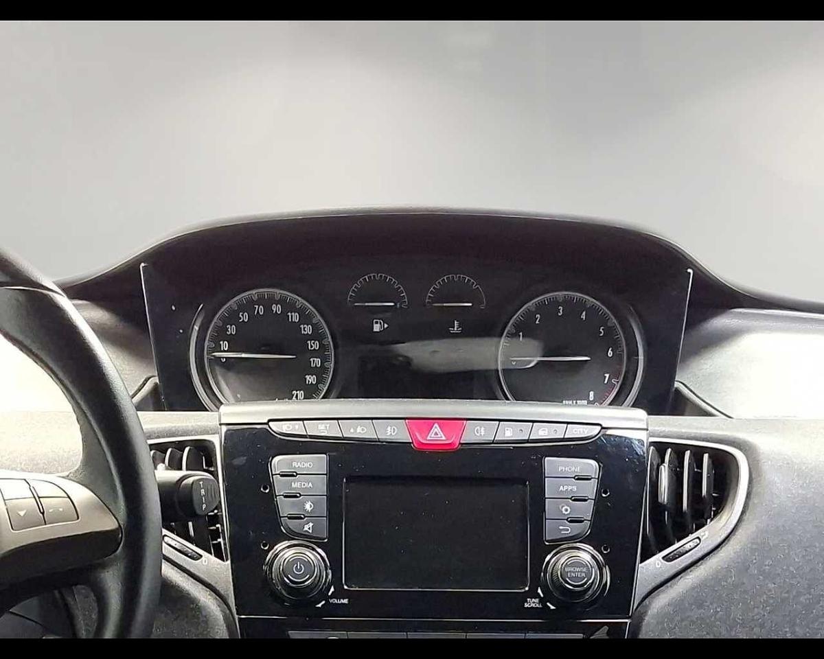 Lancia Lancia Ypsilon usata 2