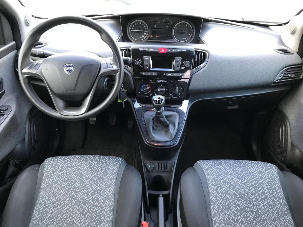 Lancia Ypsilon - Foto 4