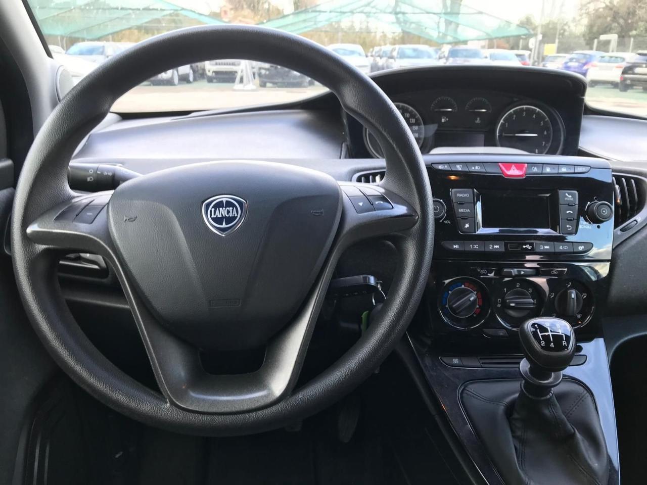 Lancia Ypsilon - Foto 5