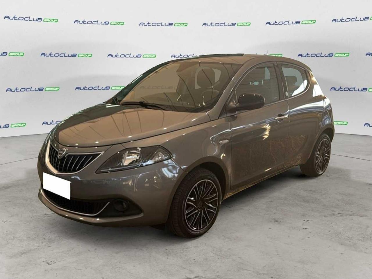 Lancia Lancia Ypsilon YPSILON 1.0 firefly hybrid Gold s&s 70cv
