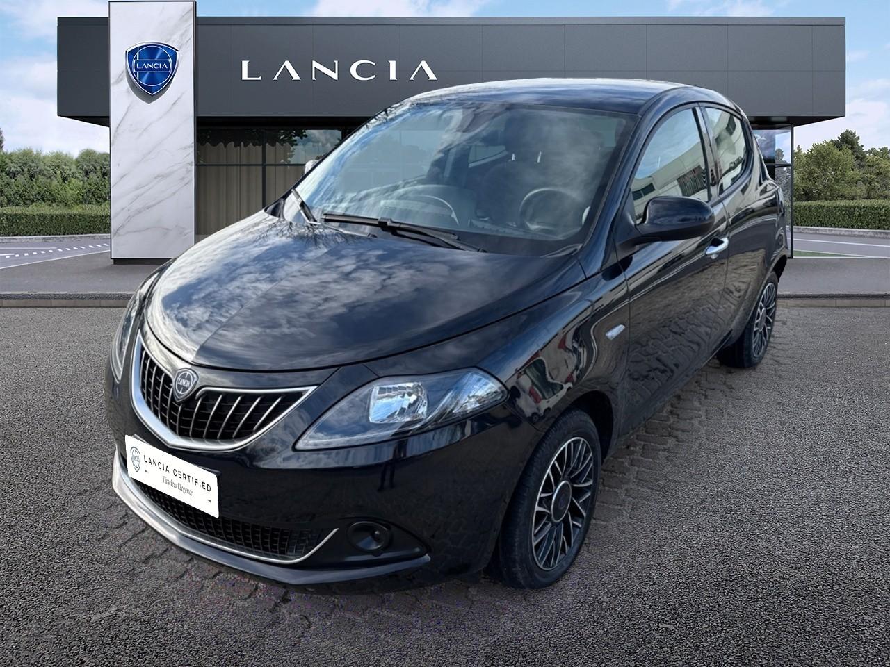 lancia ypsilon ypsilon 1.0 firefly 70cv hybrid platino usata