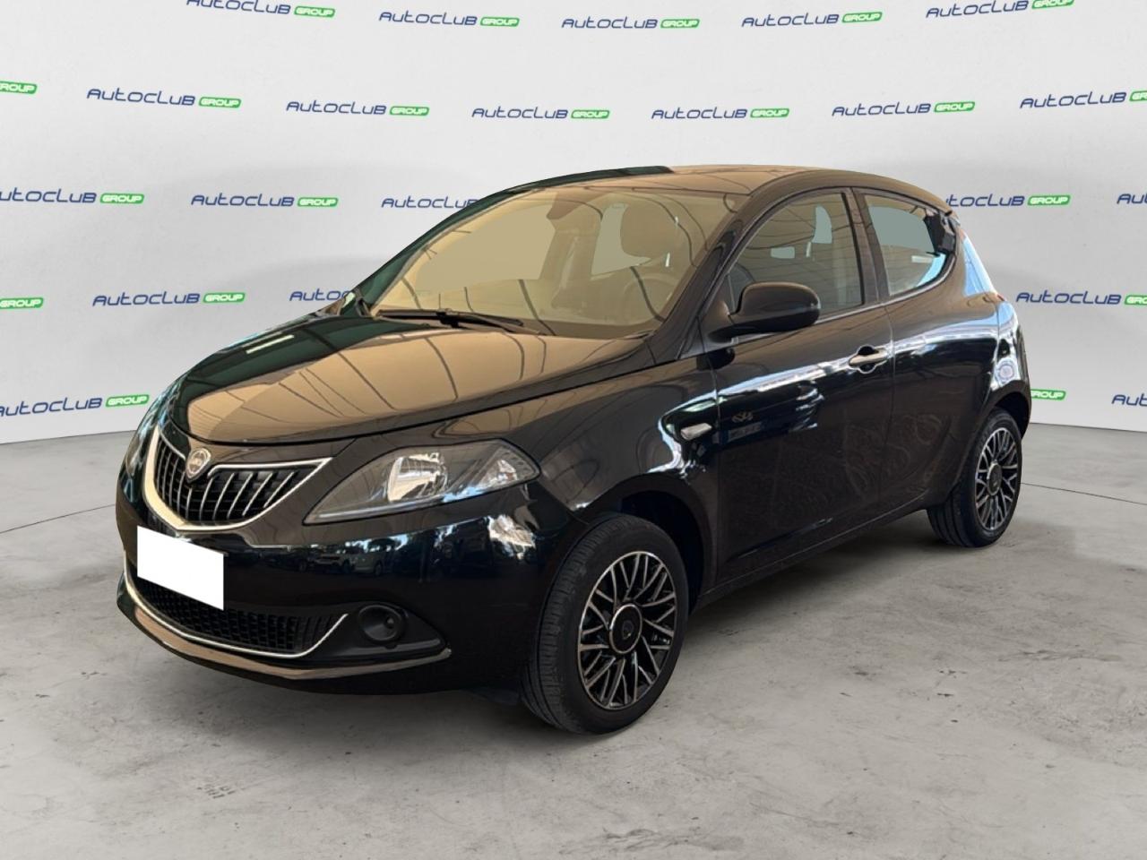 lancia ypsilon ypsilon iii 2021 1.0 firefly hybrid platino s and s 70cv usata