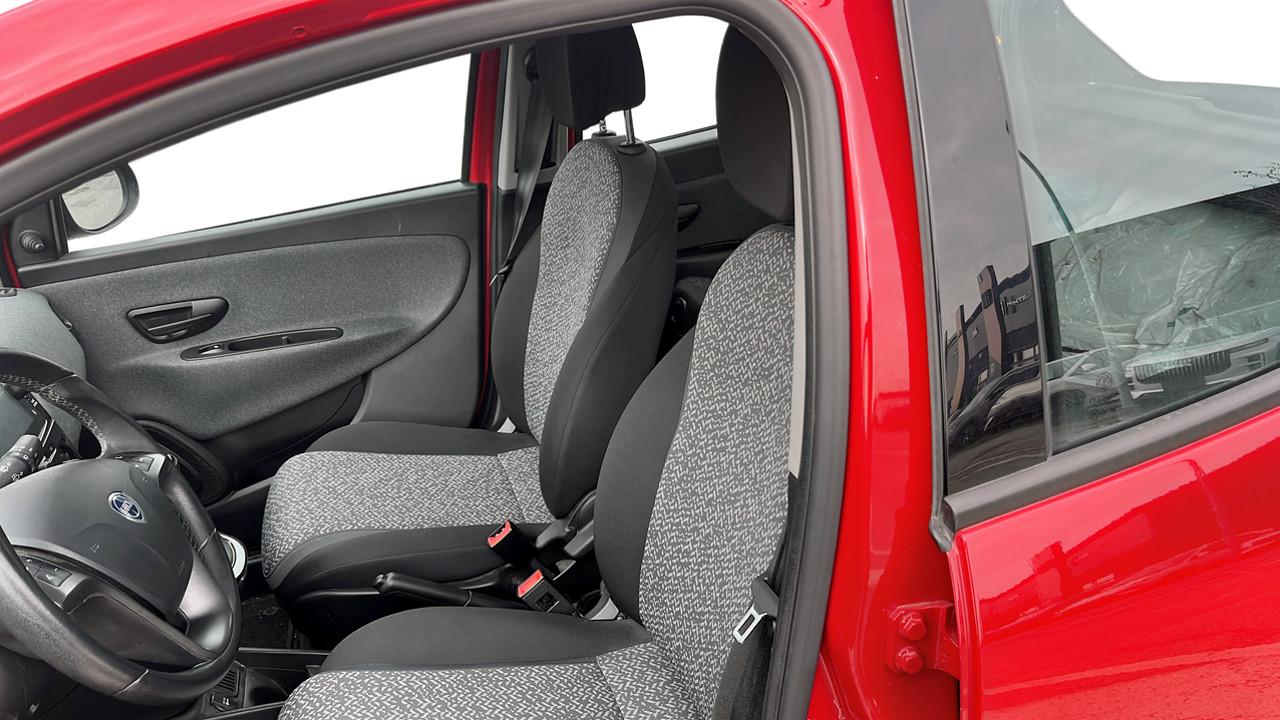 Lancia Ypsilon - Foto 4