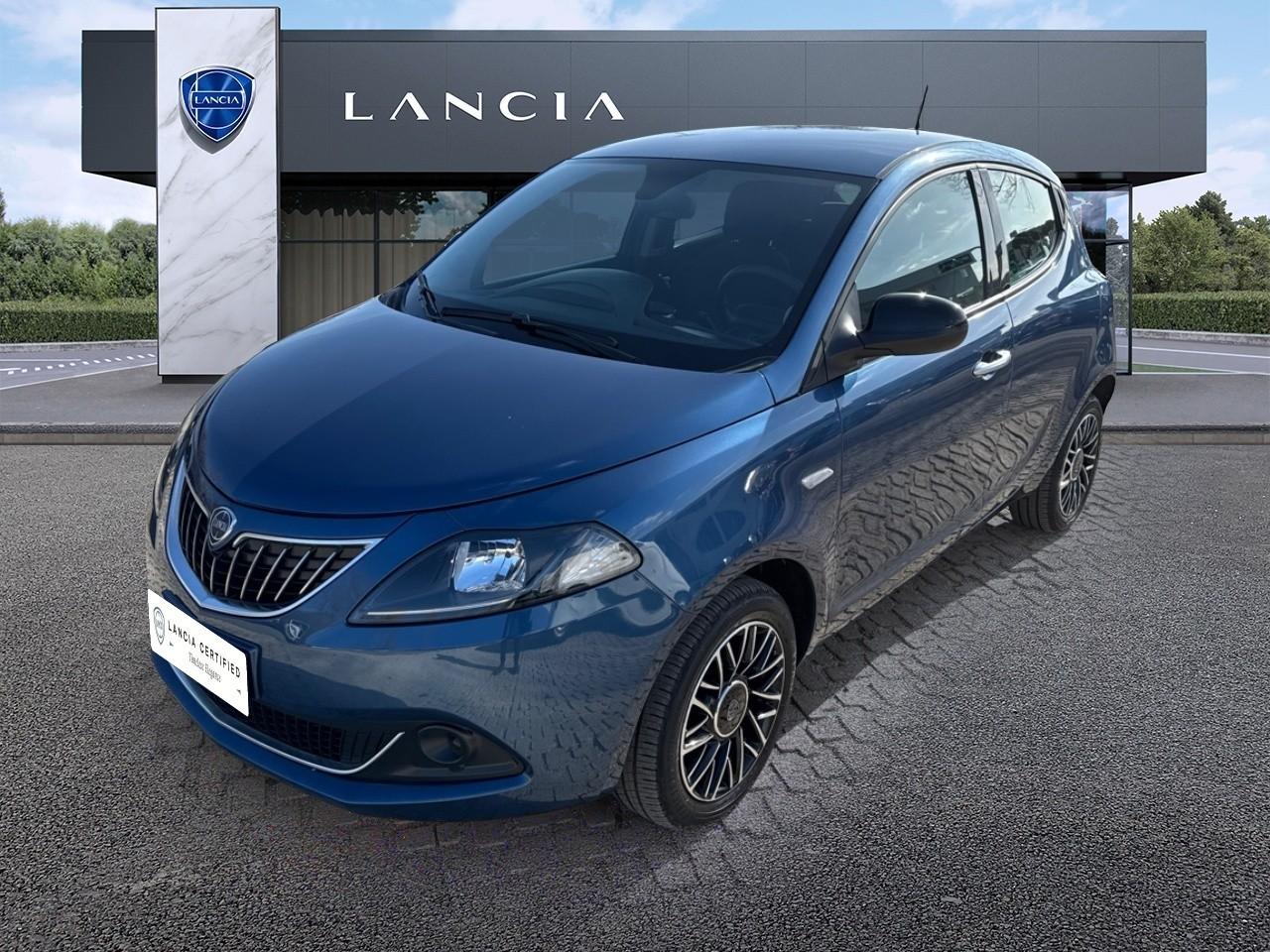 lancia ypsilon ypsilon 1.0 firefly 70cv hybrid platino usata
